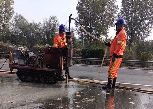 齐齐哈尔高速公路下沉注浆加固